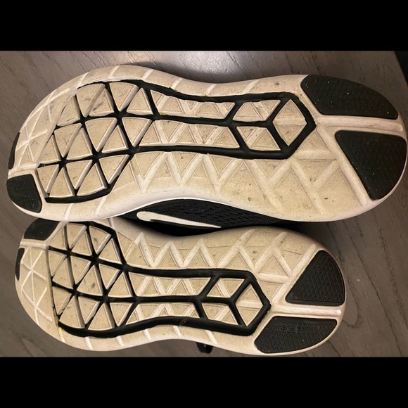 Mens Nike running shoes - Picture 5 of 5